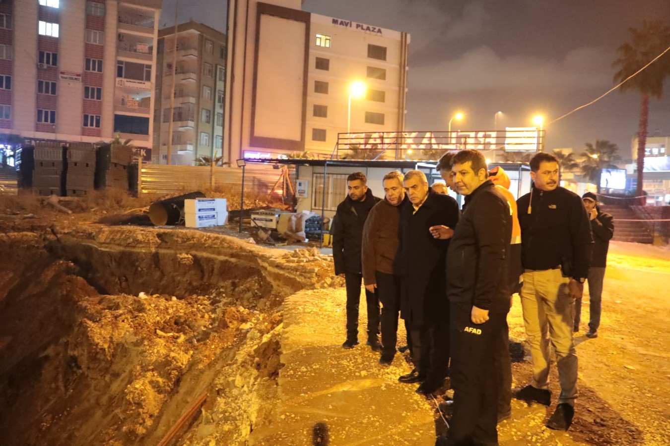 Başkan Beyazgül kollektör hattındaki çalışmaları inceledi;