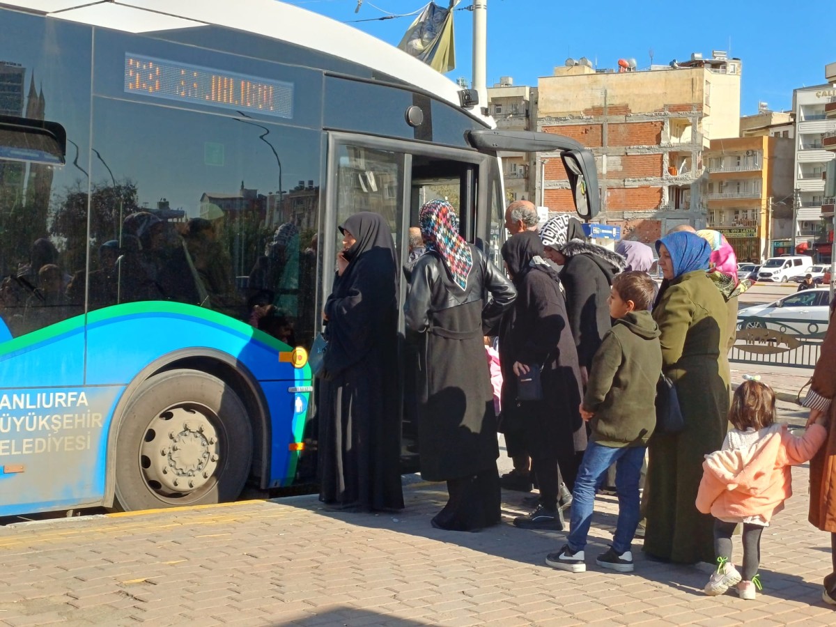 Şanlıurfa'da 63 Balıklıgöl ring hattının ücretli olması vatandaşları ikiye böldü;