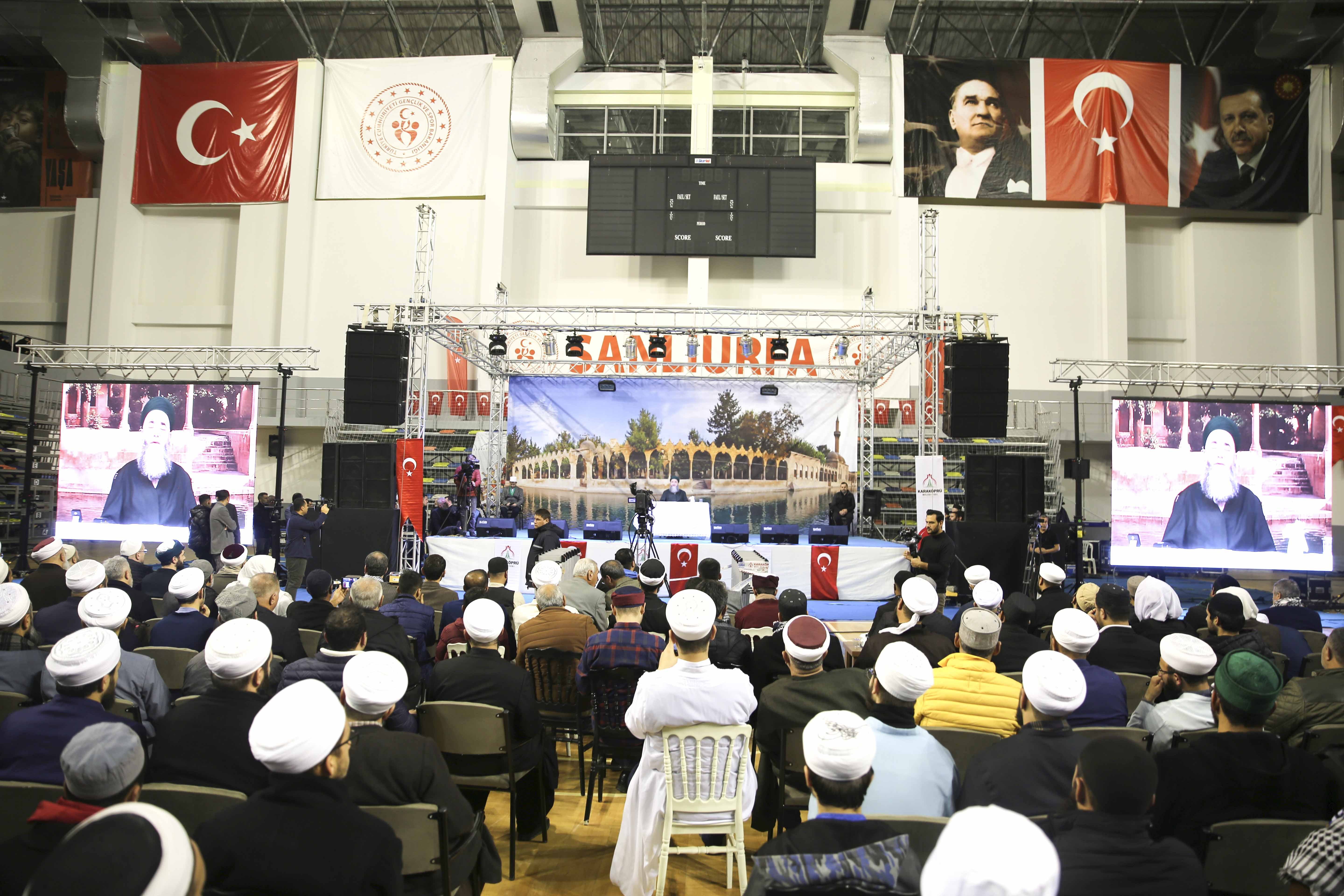 Cübbeli Ahmet Hoca Şanlıurfa’da vatandaşlarla buluştu;