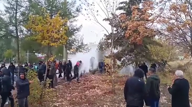 Şanlıurfa’da eylemdeki tekstil işçilerine müdahale;
