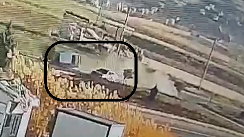 Şanlıurfa’da kaza anı kamerada;