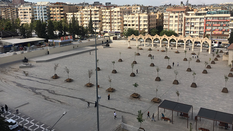 Şanlıurfa'da mobil göç noktası hizmete girdi;
