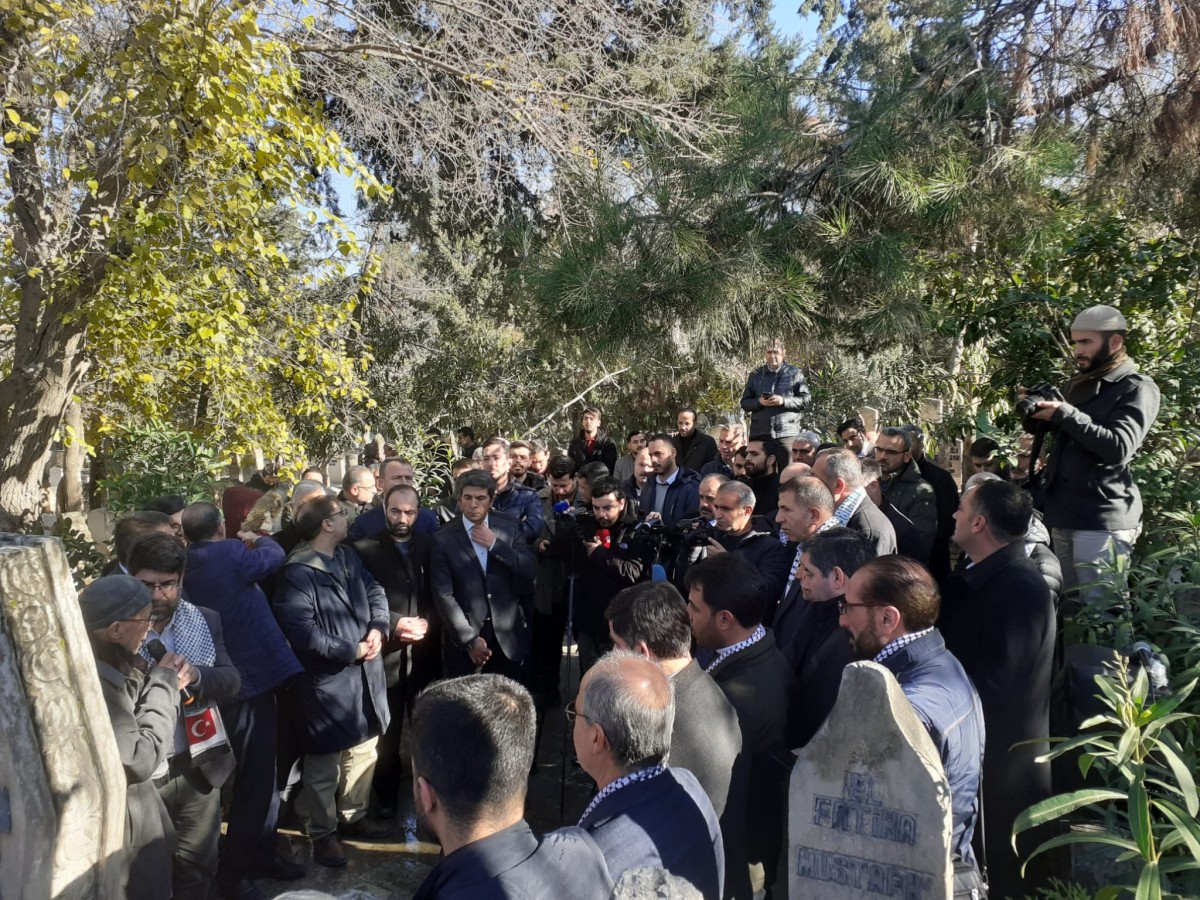 Akif İnan mezarı başında anıldı;