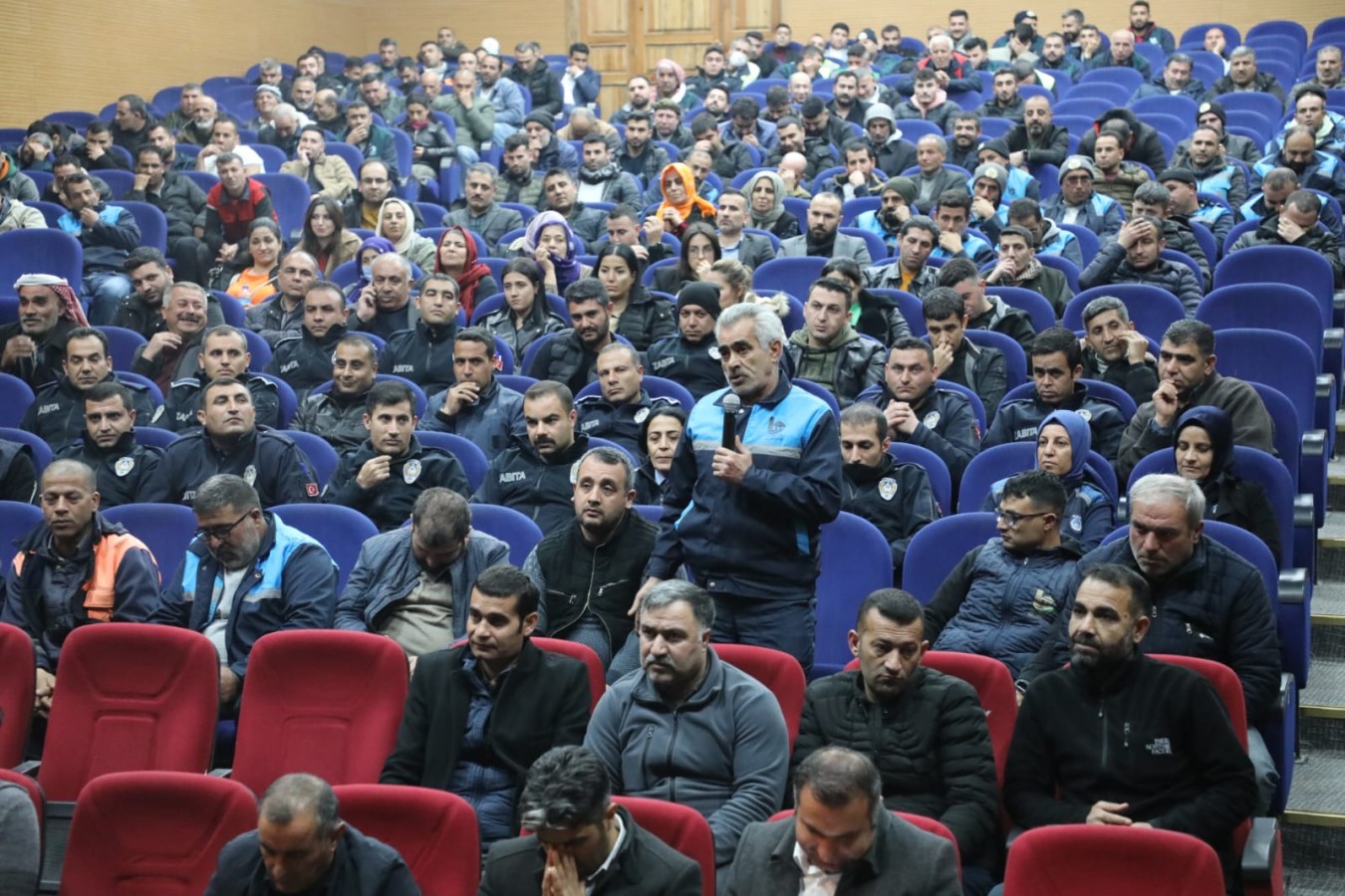 Başkan Ekinci, belediye personeli ile bir araya geldi;