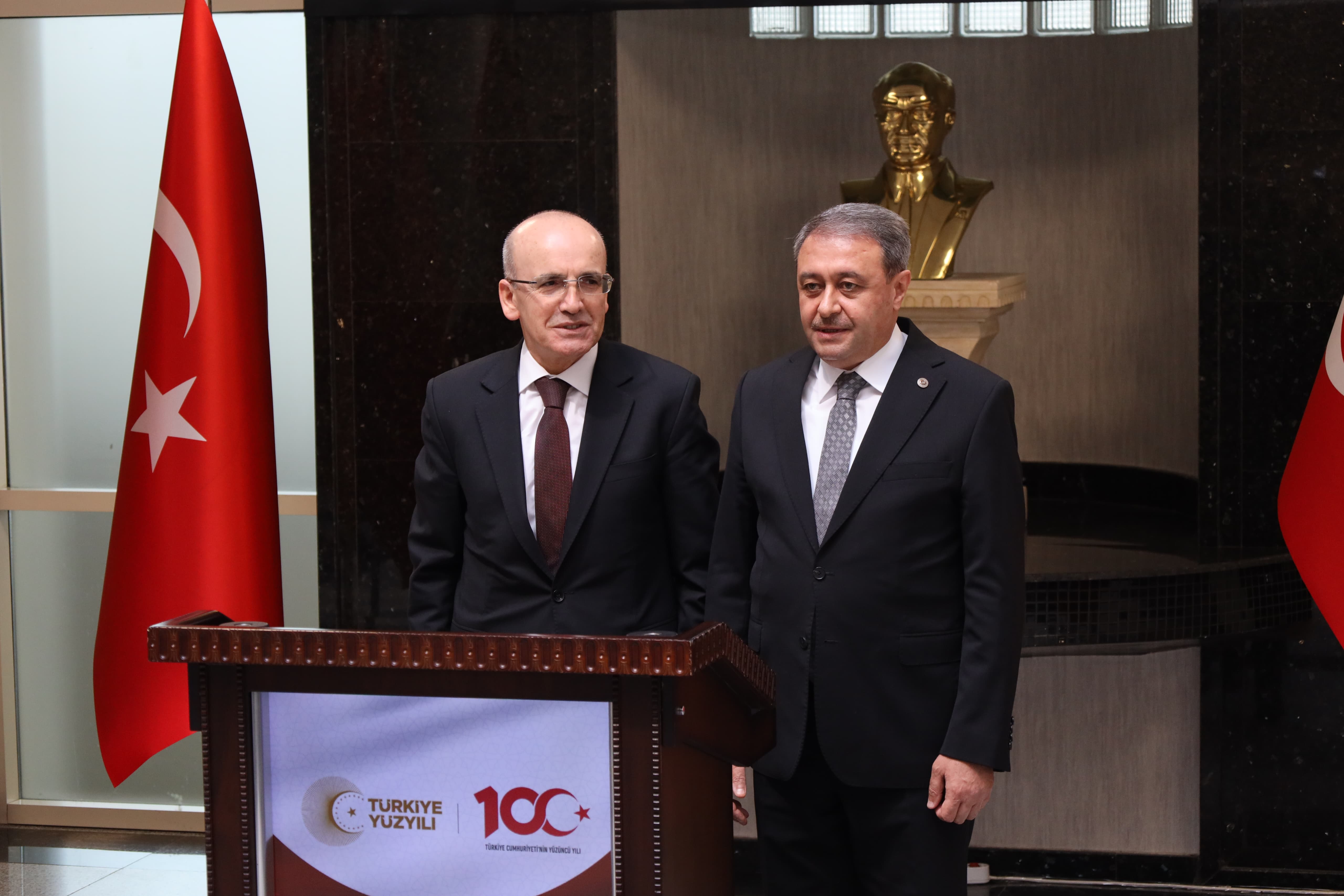 Hazine ve Maliye Bakanı Mehmet Şimşek Şanlıurfa’da;