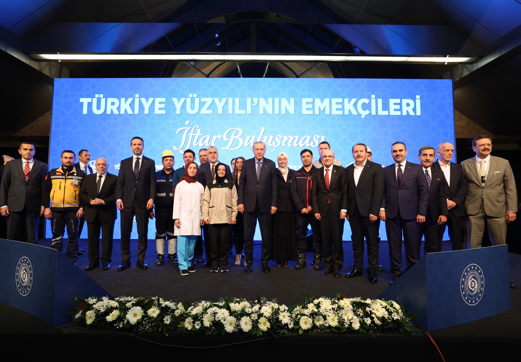 Cumhurbaşkanı Erdoğan: Ramazan Bayramı ikramiyelerini 2 ila 5 Nisan tarihleri arasında yatırmış olacağız;