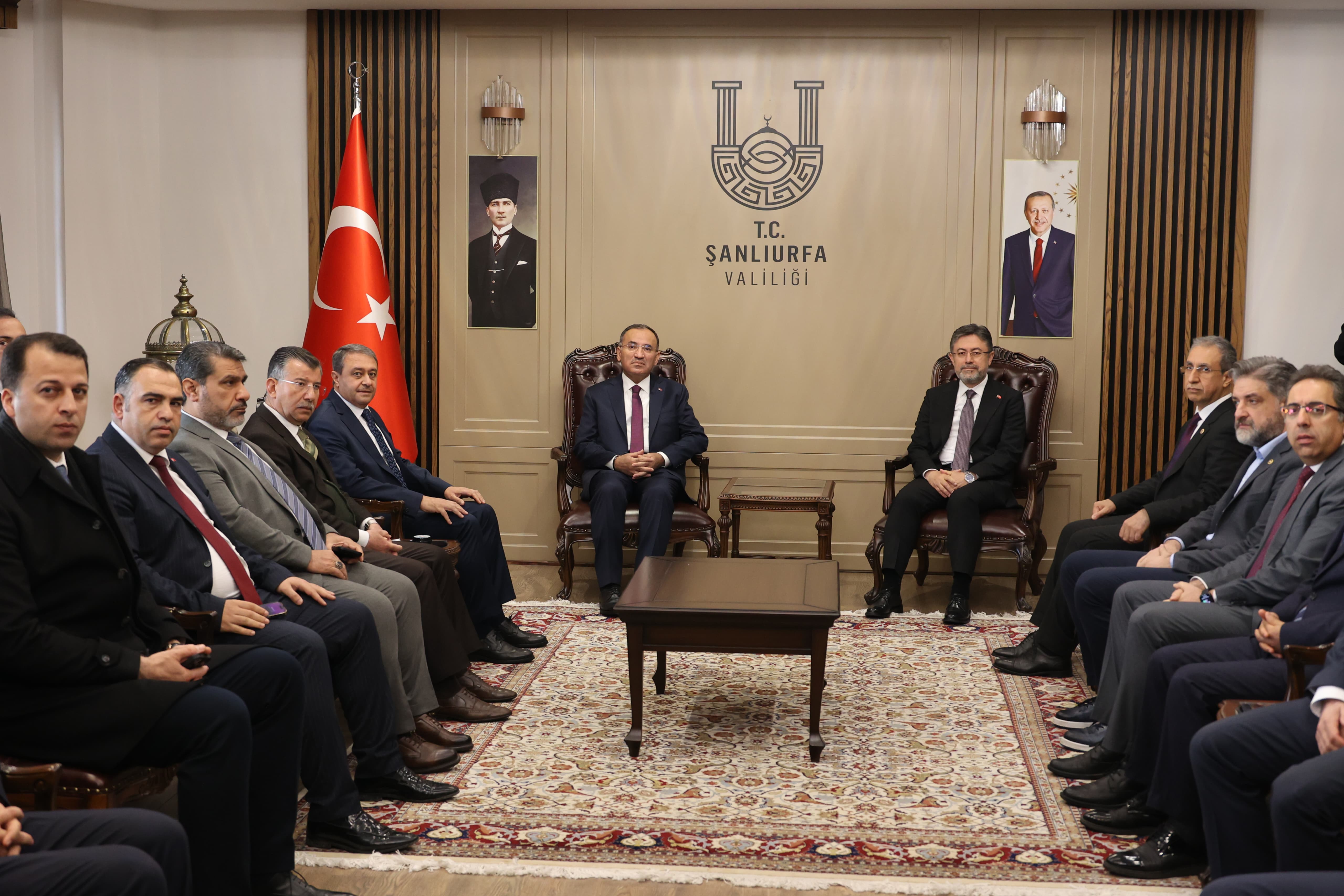 Bakan Yumaklı Şanlıurfa Valiliği’ni ziyaret etti;
