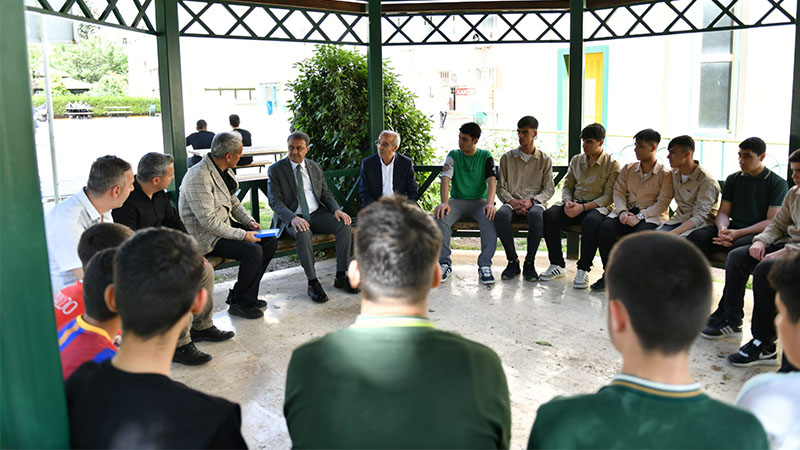 Vali Şıldak Urfa Mesleki ve Teknik Anadolu Lisesinde;