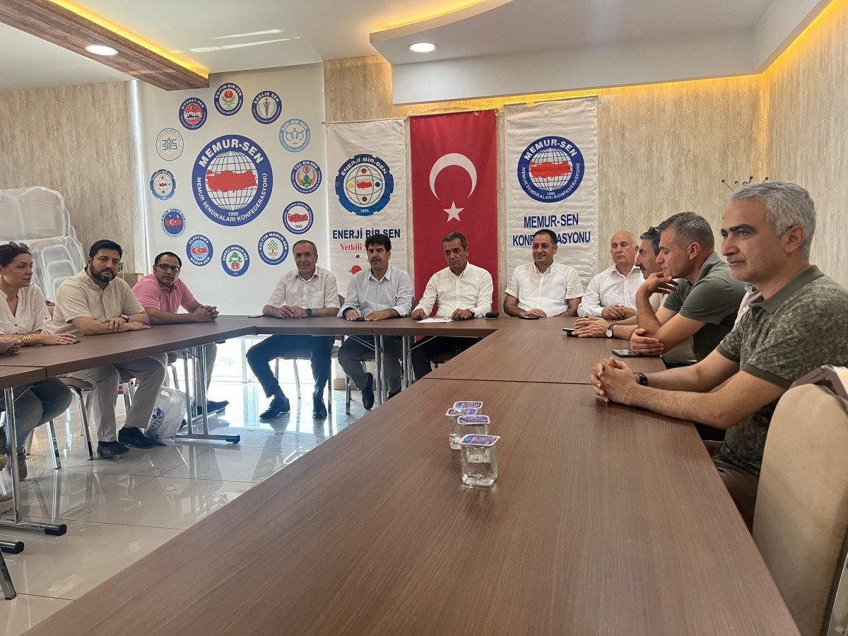 Şanlıurfa’da sendikalardan memur hakları için önemli buluşma;