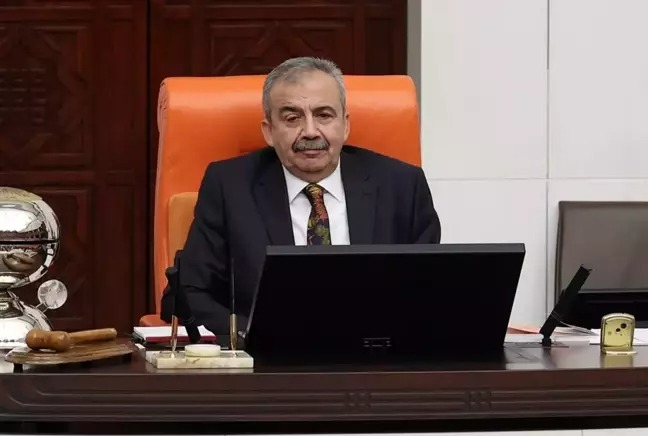 Sırrı Süreyya Önder'den Haber Var Çalışmayan Kalbinin Sağ Kısmı...