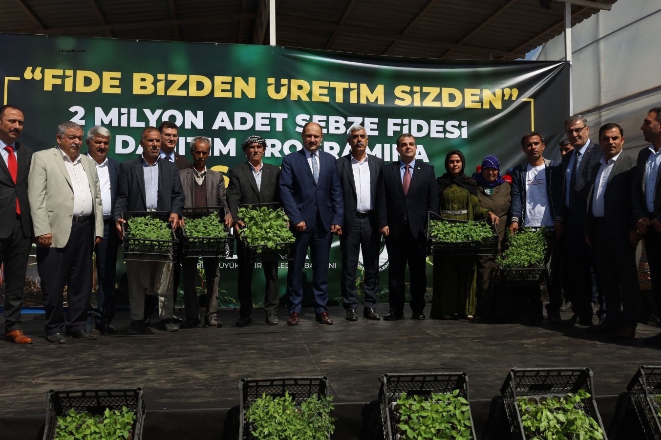 Şanlıurfa'da 2 milyon fide çiftçilere ücretsiz dağıtıldı!;