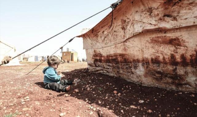 Rusya'nın İdlib'e saldırısında 5'i çocuk 7 sivil öldü