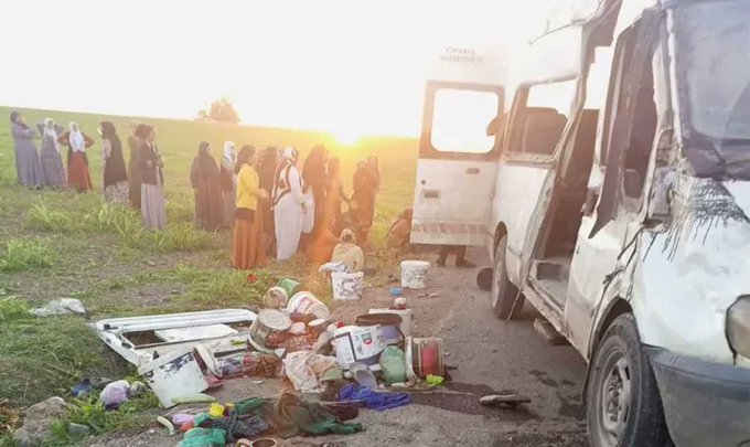 Urfalı tarım işçileri Mardin’de kaza yaptı: Ölü ve yaralılar var;