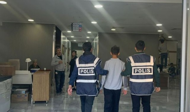 Nevşehir’de Kız Meselesi Kavgası: 14 Yaşındaki Çocuk Arkadaşını Bıçaklayarak Öldürdü