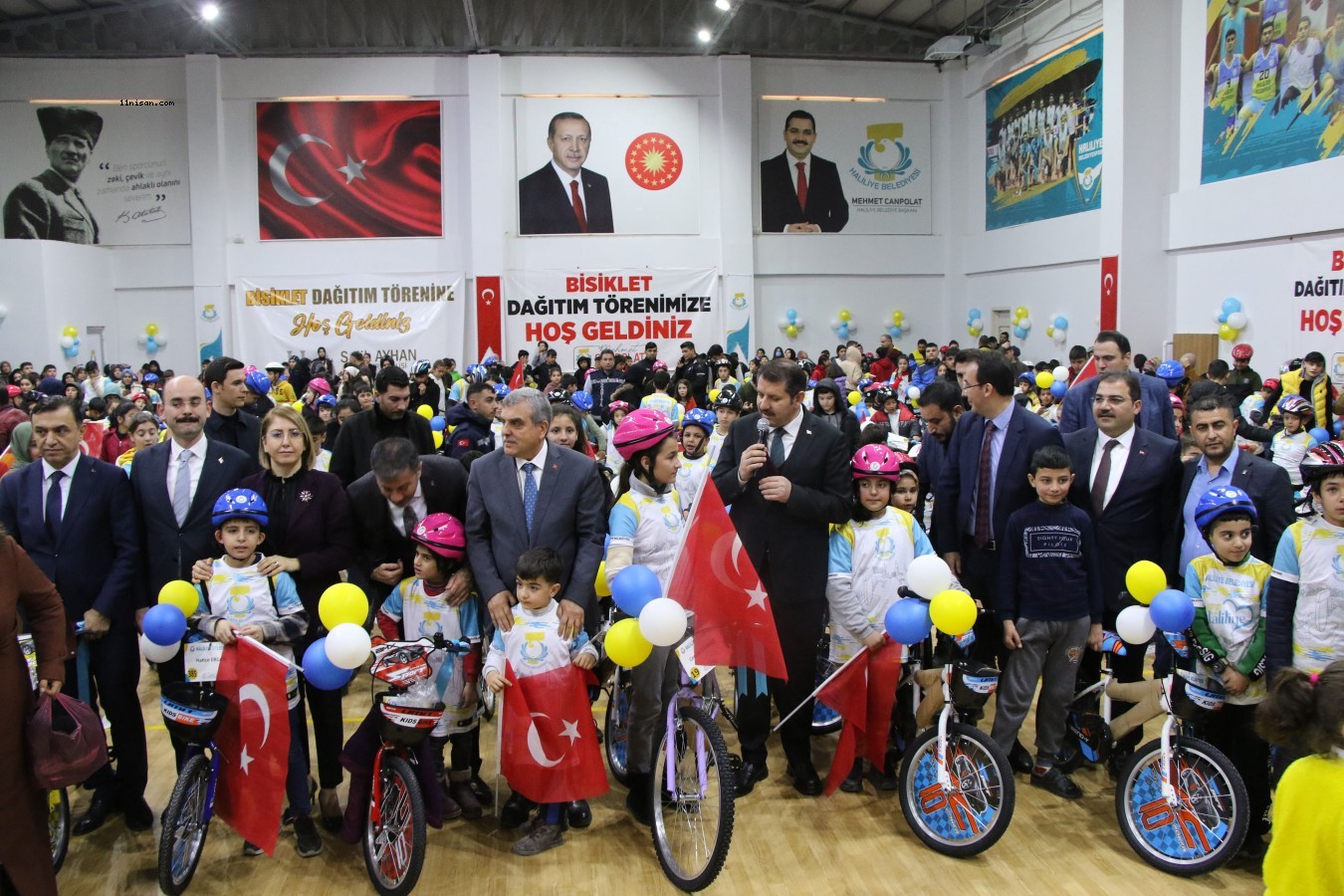 Şanlıurfa’da 400 çocuğa bisiklet hediye edildi