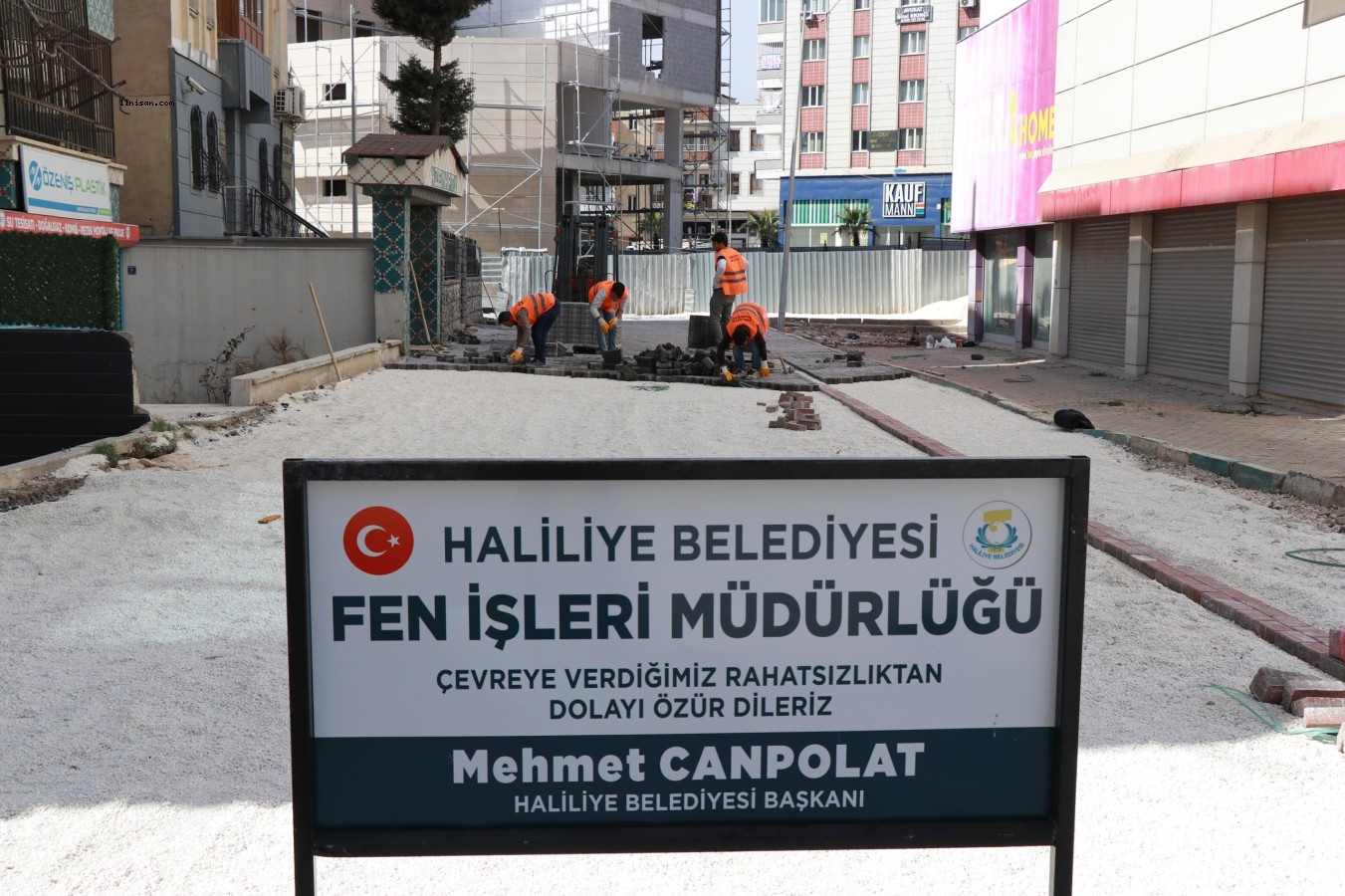HALİLİYE BELEDİYESİ İLE 3 MAHALLEDE YOLLAR YENİLENİYOR;