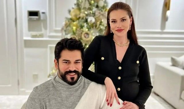 BURAK ÖZÇİVİT VE FAHRİYE EVCEN’DEN AYRILIK İDDİALARINA SON: SANAT FUARINDAN MUTLULUK POZLARI