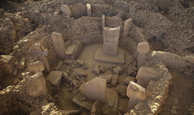 Göbeklitepe'de bulunan polenler, M.Ö. 13600'lü yıllara ışık tutuyor;