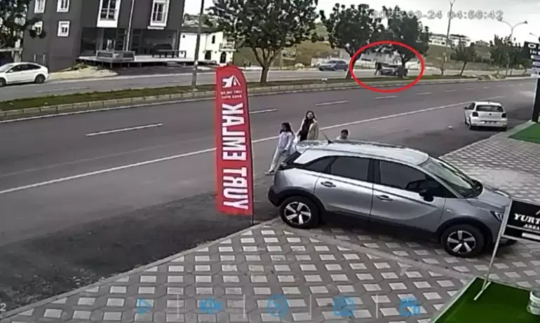 Otomobilin çarptığı Sevinç ağır yaralandı; kaza kamerada;