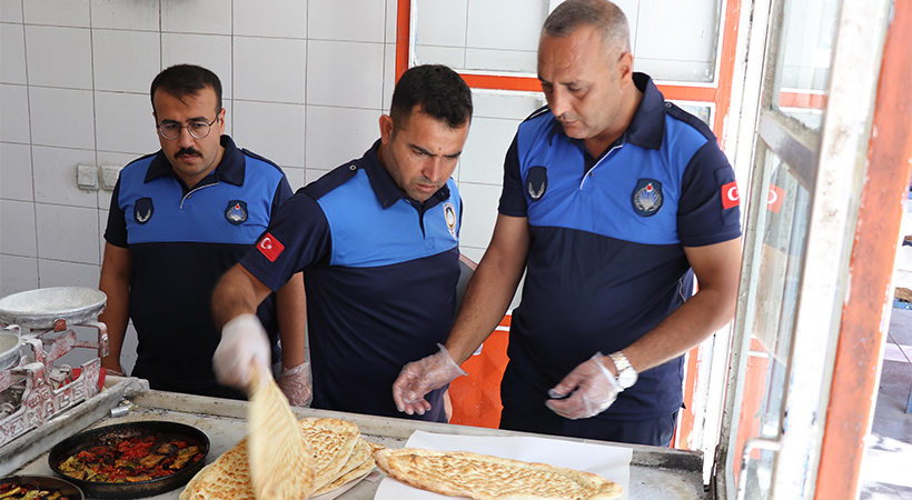 Haliliye'de zabıta fırın denetimlerini sürdürüyor;