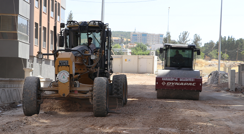 Karaköprü’de yol ağı her geçen gün genişliyor;