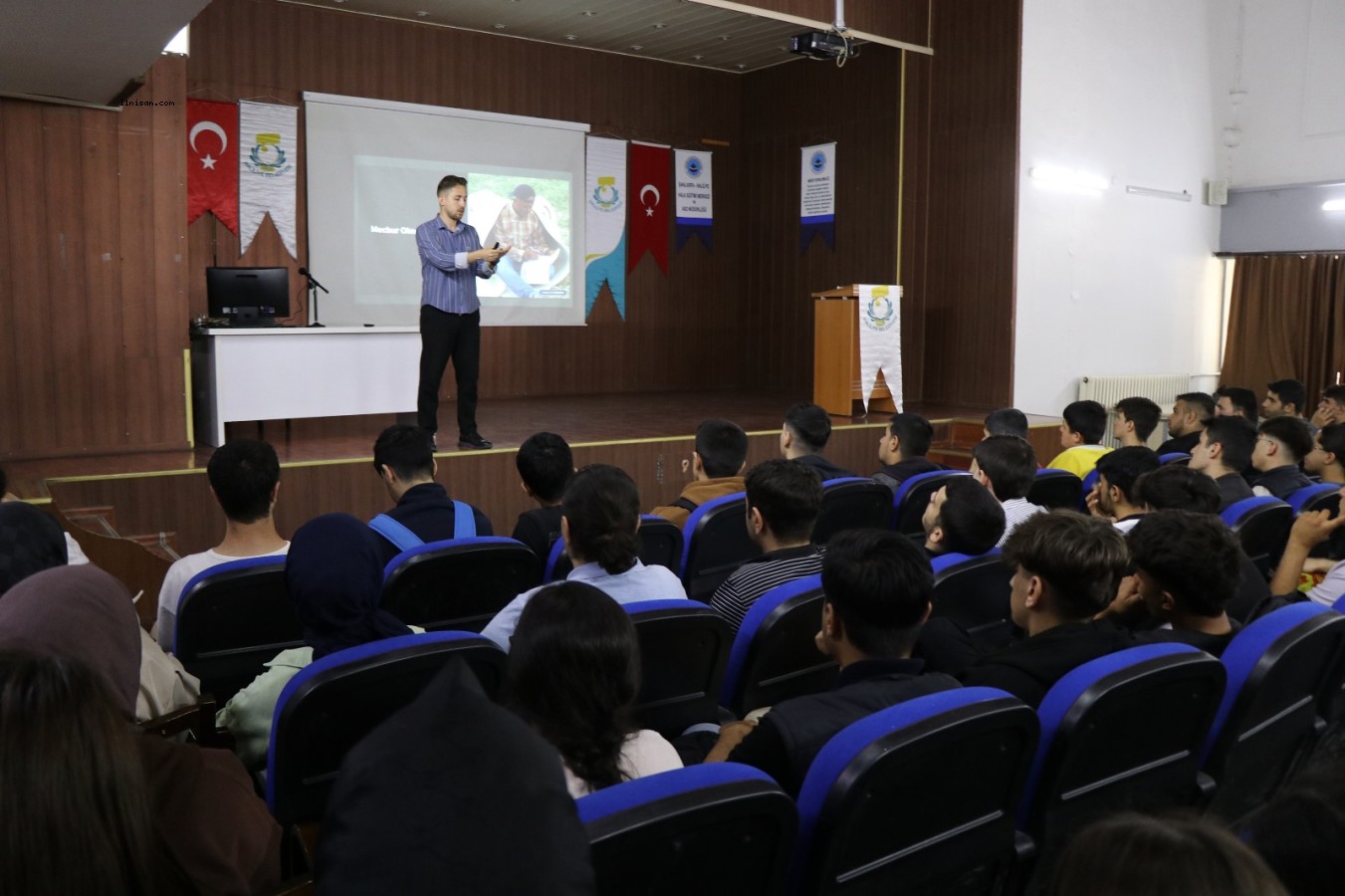 HALİLİYE BELEDİYESİ’NDEN ÜNİVERSİTE SINAVINA HAZIRLANAN GENÇLERE MOTİVASYON DESTEĞİ;