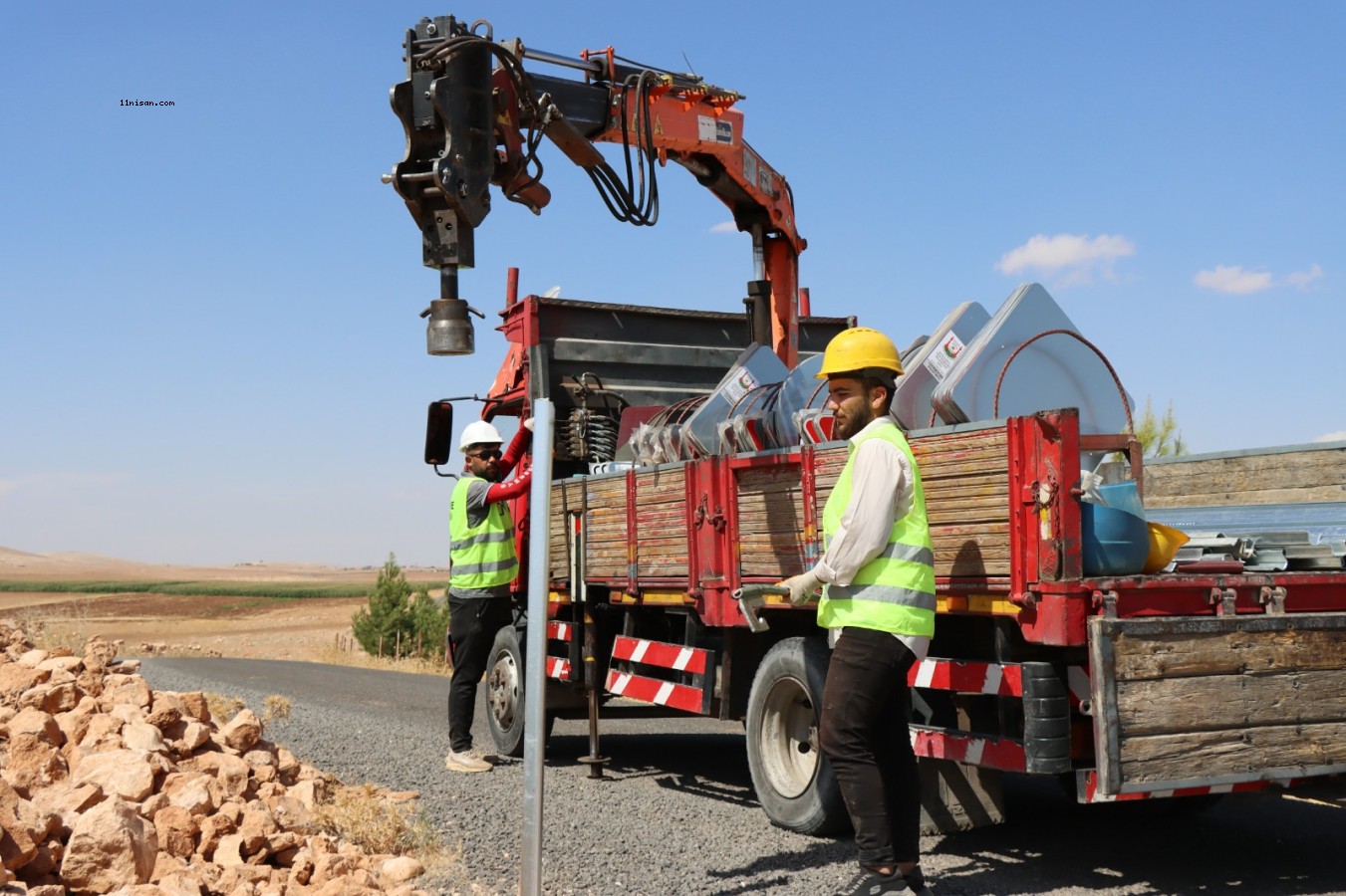 Viranşehir Kırsal Mahallelerinin Yol Levhaları Yenilendi;