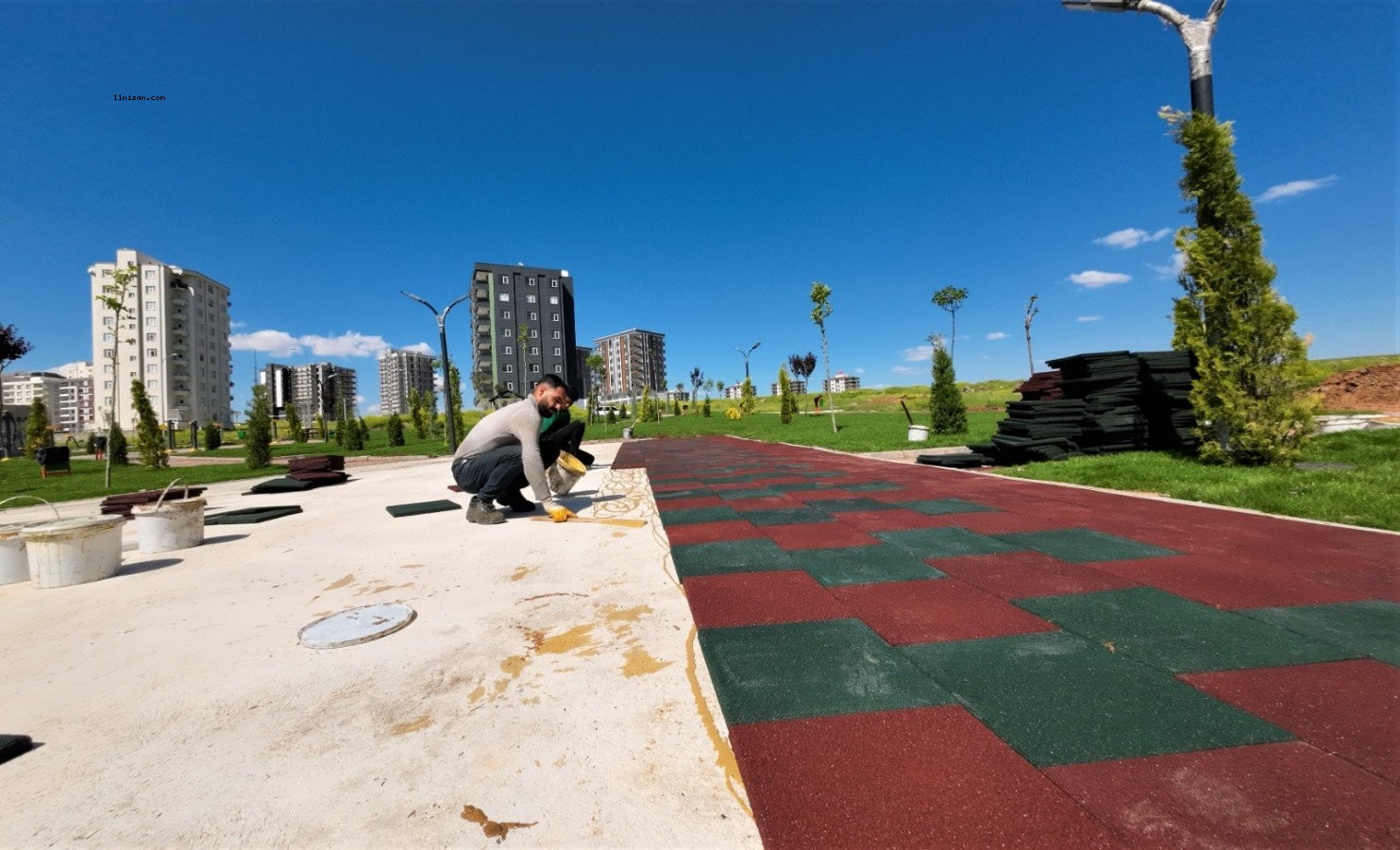 Karaköprü'ye yeni parklar kazandırılıyor;