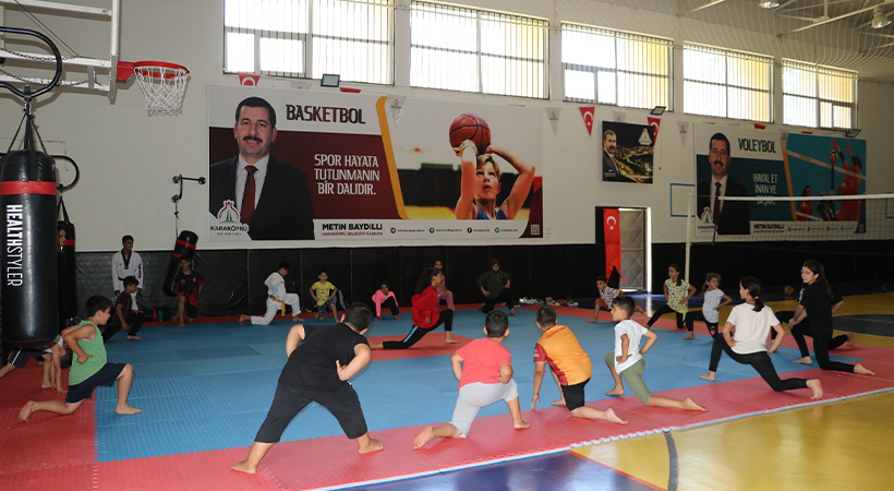 Karaköprü’de çocuklar tekvando kursuna yoğun ilgi gösteriyor;