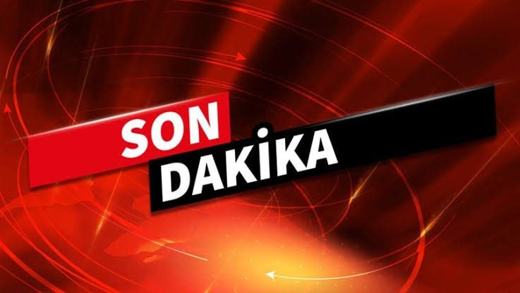 Urfa-Birecik arasında meşrubat tırı devrildi.