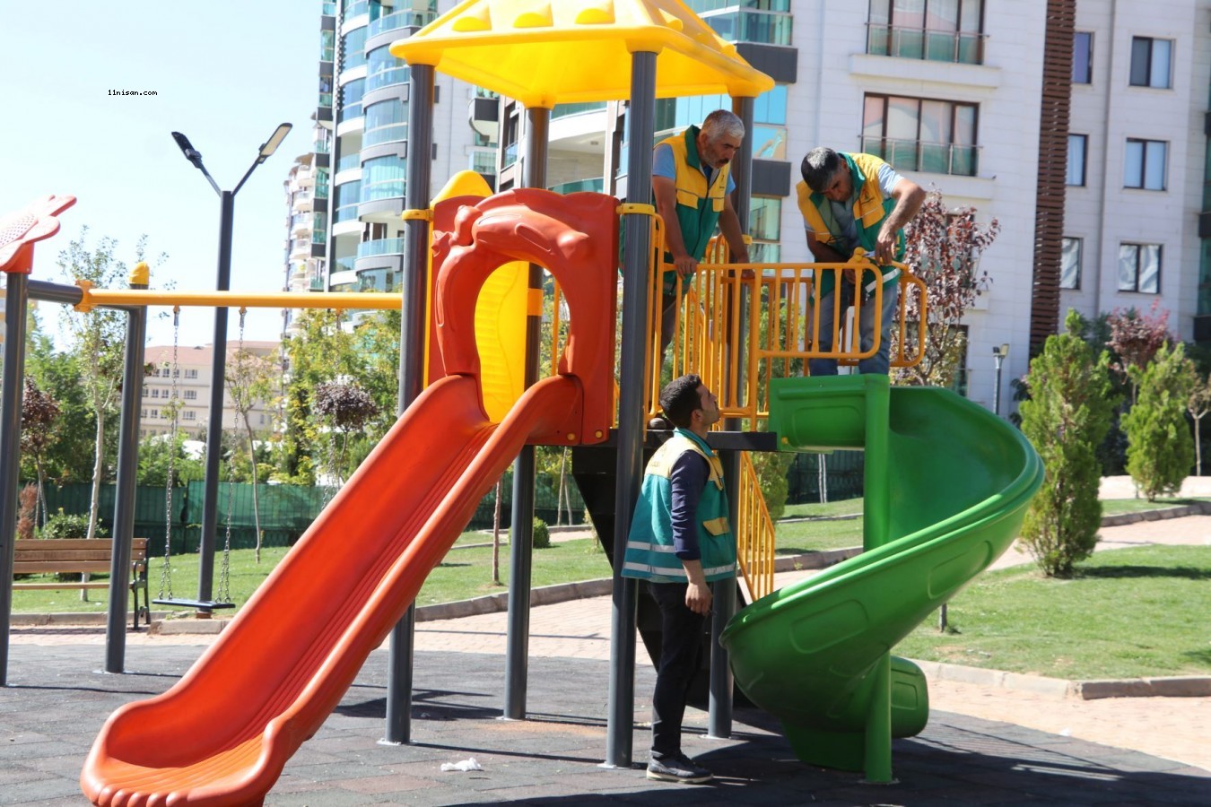 Karaköprü’ye 10 ayda 11 park;