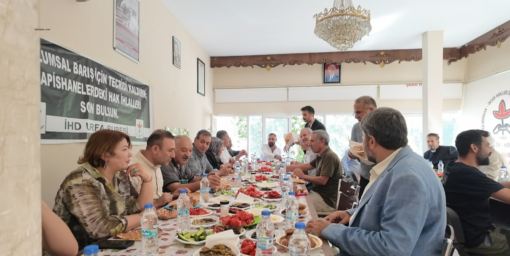 İHD Urfa Şubesi’nden Dayanışma Kahvaltısı: “Hak Mücadelesinde Birlikteyiz”;