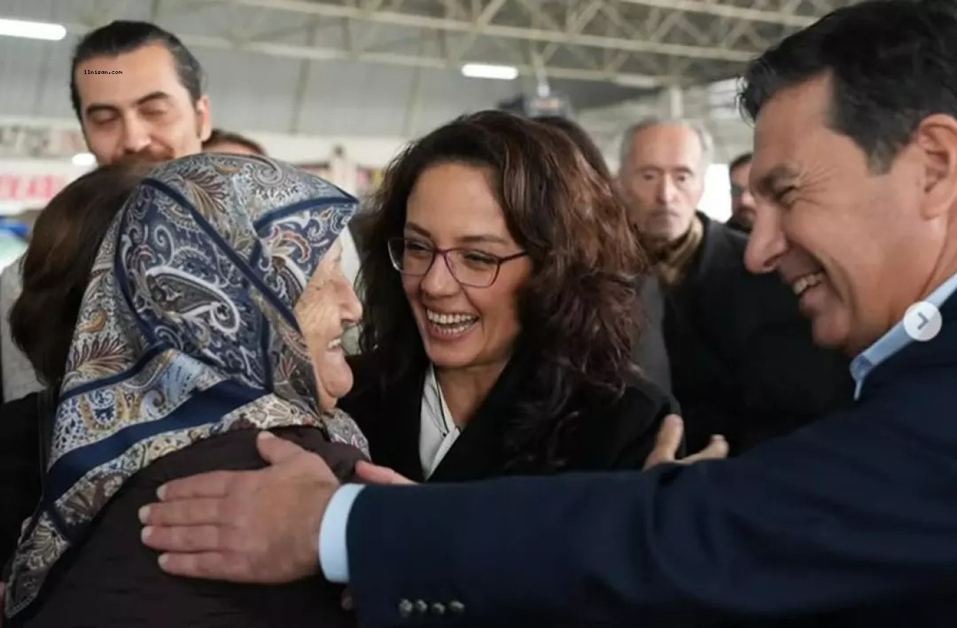 CHP'den sürpriz aşk haberi! İki belediye başkanı evlenme kararı aldı
