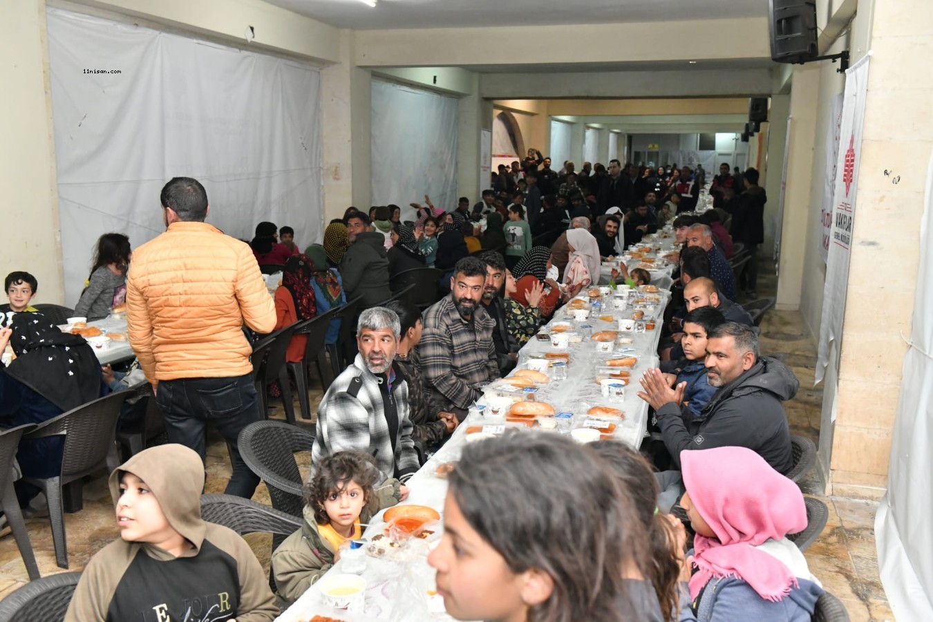 Vali Şıldak, hayırseverlerin iftar programına katıldı;