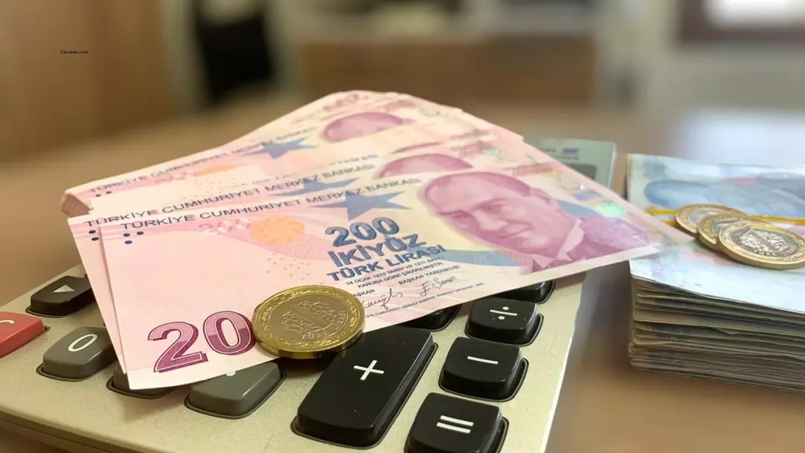 EMEKLİ MAAŞLARI FAİZİYLE GERİ TALEP EDİLİYOR!;