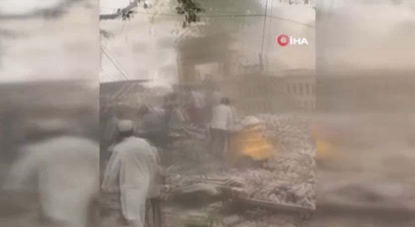 Myanmar'daki depremde 144 kişi hayatını kaybetti;
