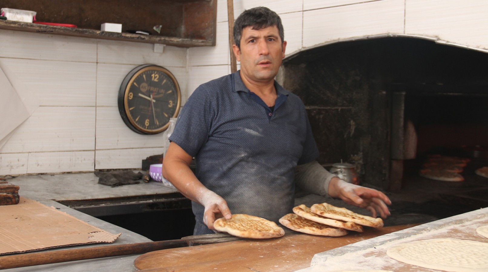 Urfa'da fırıncıların sıcakla imtihanı;