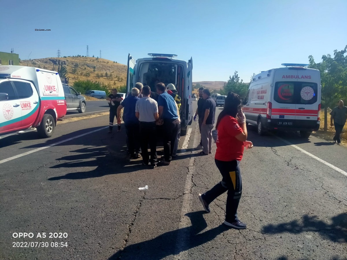 Eyyübiye'de minibüs şarampole devrildi: Yaralılar var
