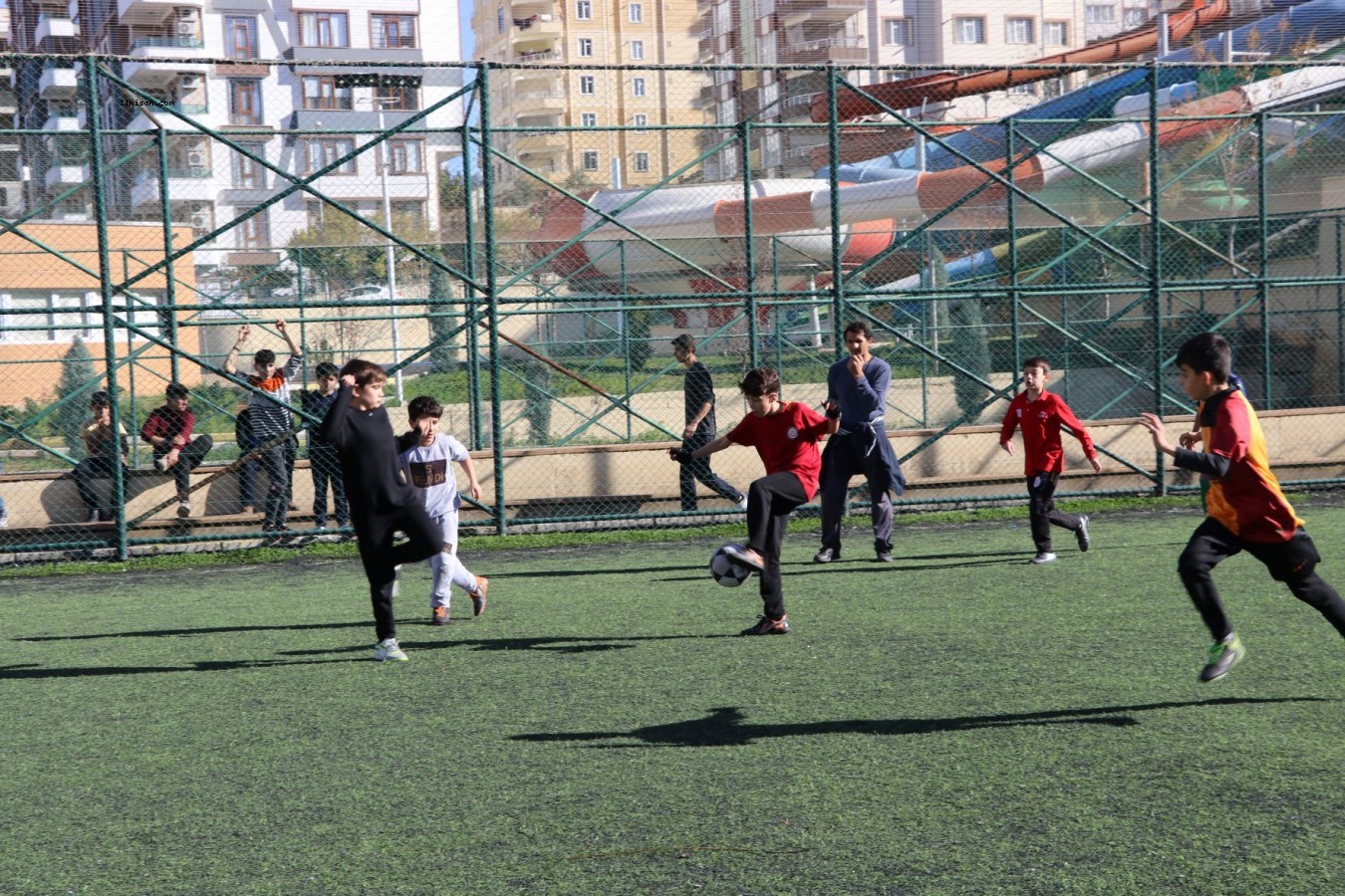 Karaköprü’de geleceğin sporcuları yetişiyor;