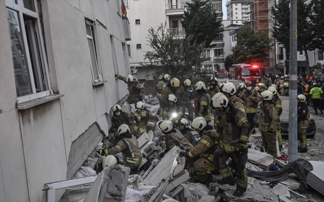 istanbulda-coken-binada-1-kisi-20308709-5476_1_m.webp